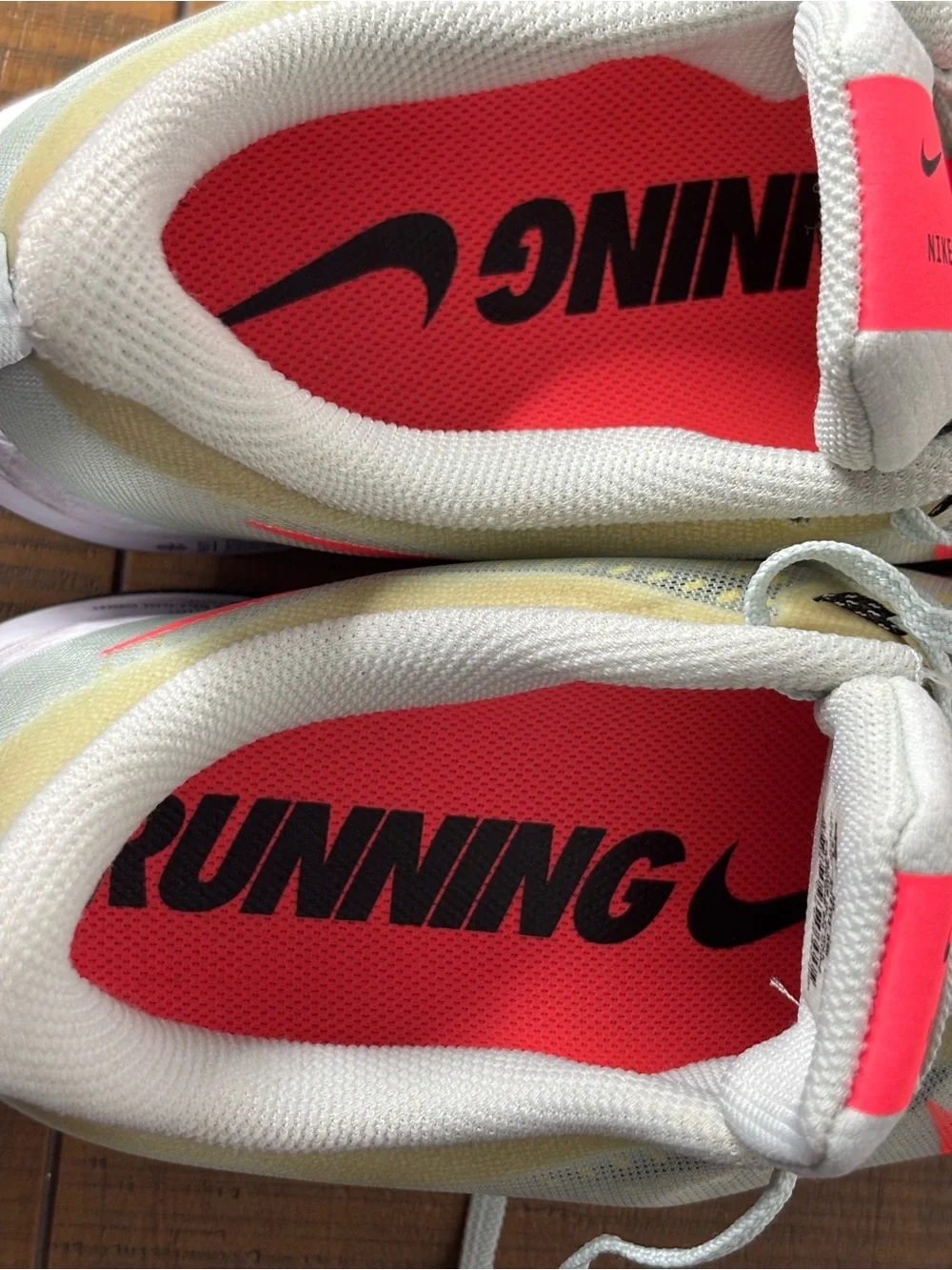 Nike Zoom Pegasus 35 Turbo Barely Grey Hot Punch Running Shoes Men’s Size 11